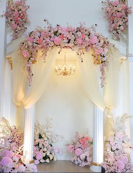 A Fairytale in Bloom Luxury Romantic Wedding Decoration